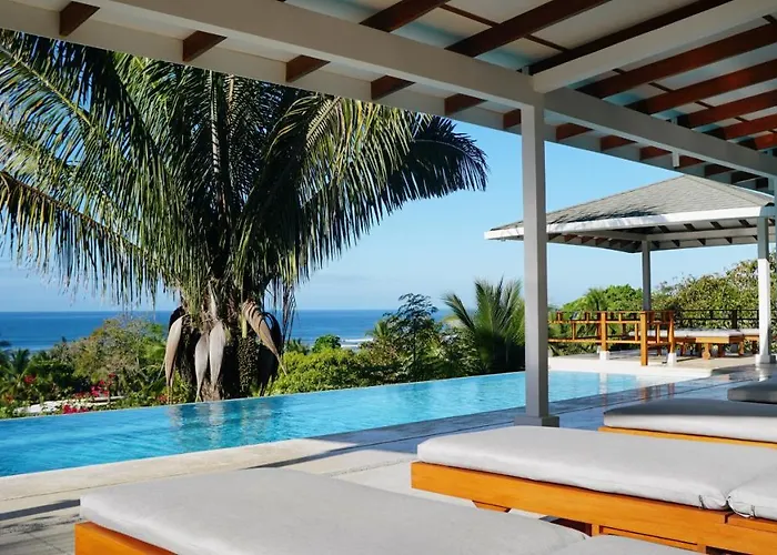 Salvatierra Beachfront Puerto Coyote