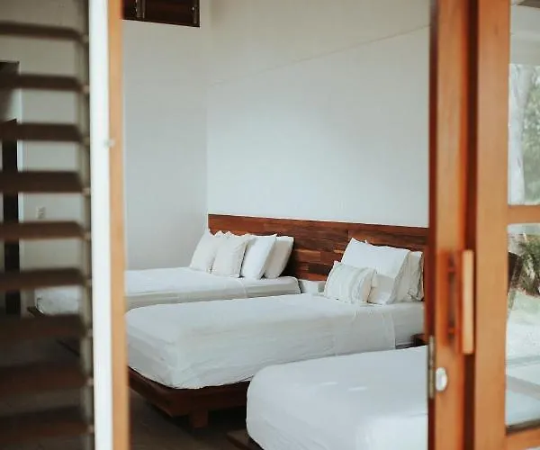 Salvatierra Beachfront * Puerto Coyote