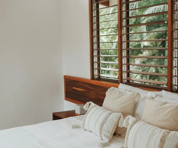 Salvatierra Beachfront * Puerto Coyote