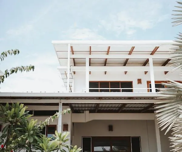 Salvatierra Beachfront Hotel